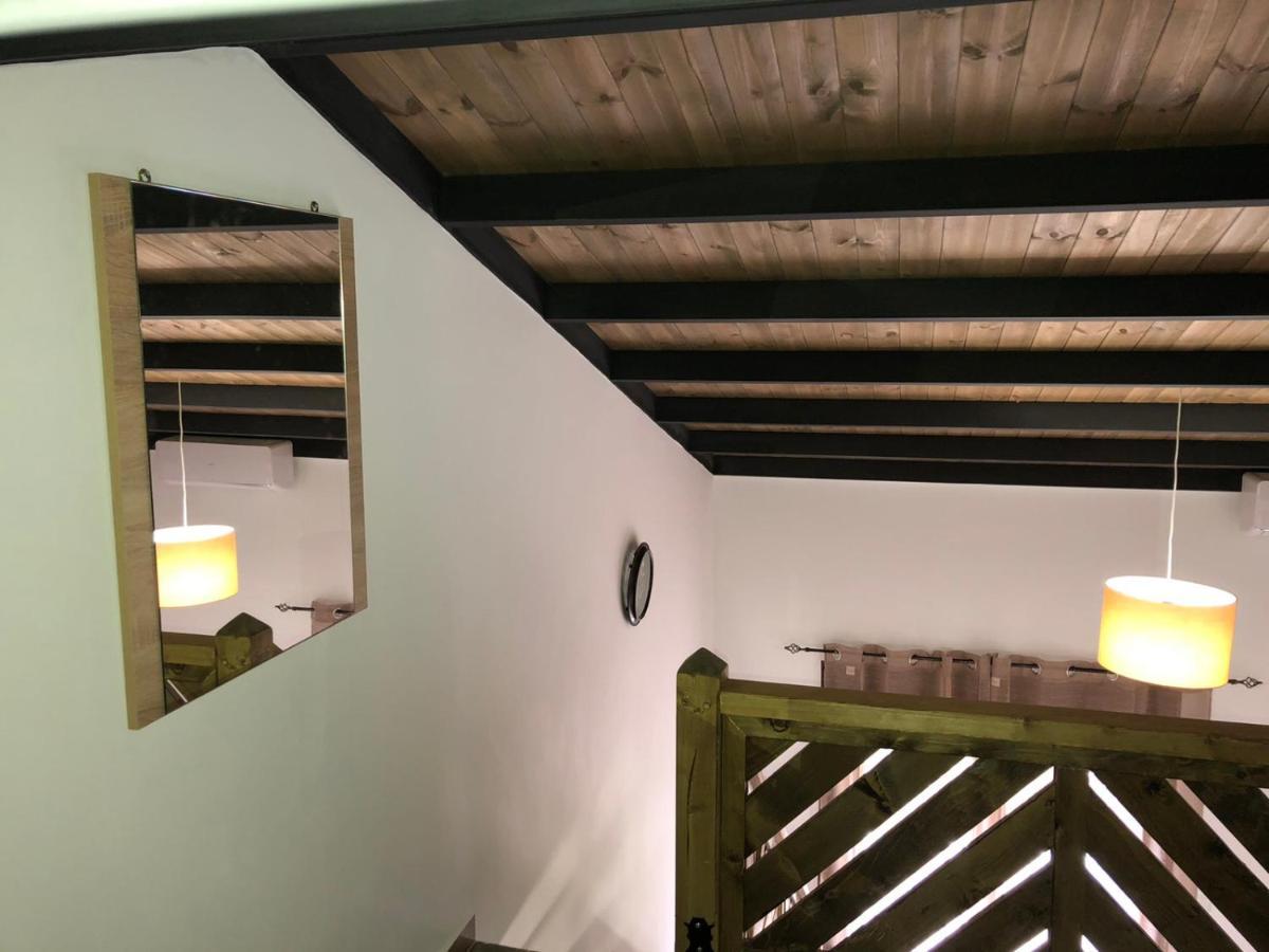 Mad'S Villas Néa Péramos Esterno foto